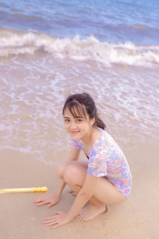 乾隆压在小燕子身上
